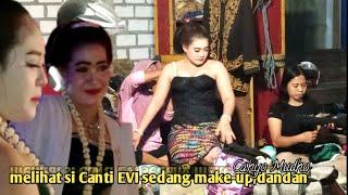 melihat si cantik EVI sedang makeupdandan pakaian gambyong.. dibalik layar ketoprak cahyo mudho