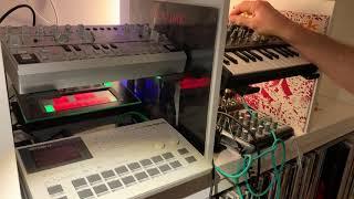 EBM Jam - Roland TR-505 Roland AIRA TB-3 Behringer RD-8 Behringer TD-3 Arturia Microbrute