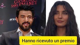 Tuğba Büyüküstün e Engin Akyürek hanno partecipato insieme alla cerimonia di premiazione#keşfet