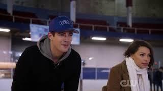 The Flash 5x12 Team Flash goes ice skating HD