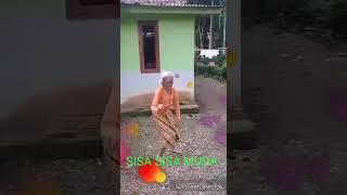 Nenek goyang hot