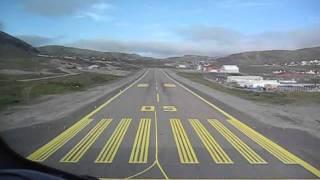 Wideroe Dash 8 cockpit view landing at Hammerfest Norway