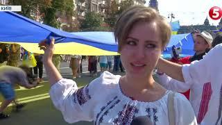 Під кричалку про Путіна патріотичні пісні та оплески Марш захисників України пройшов у Києві