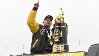 Robert Hight wins his second Funny Car World Championship