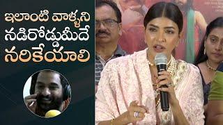 Manchu Lakshmi Reaction On Phanumantu Controversy  MS Talkies