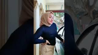 Tante jilbab dance tiktok gunung gede part 5 #shorts #dance #goyang #tante #jilbab #tiktok