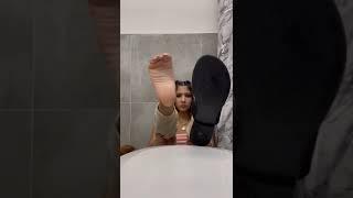 Pretty Soft Latina Soles On Sink