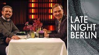 Lars Eidinger Klaas & ihr Candle light Dinner  Ein Tisch für Zwei  Late Night Berlin  ProSieben