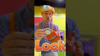 Blippi uses SUPER Vision  #short #blippi #learn #senses