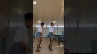 High School girls twerking  #dance #trending #shorts