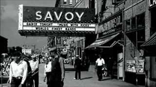  Ella Fitzgerald & Louis Armstrong - Stompin At the Savoy