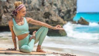 25 Min Full Body Yoga  Vinyasa For Strength Flexibility & To Energize Your Day️