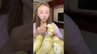 Mukbang durian super