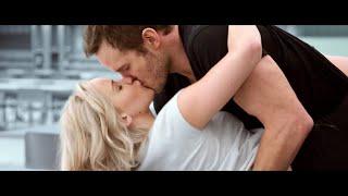 Jennifer Lawrence kisses Chris Pratt