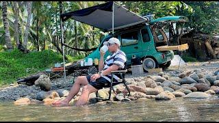 Camping Di Pinggir Sungai Pakai Mobil Campervan