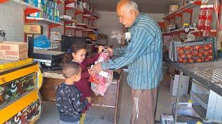 Marjans efforts for the family selling waste and buying food