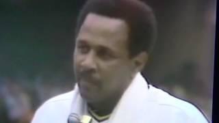 Willie Stargell Says Good-Bye To Pittsburgh Pirates Fans