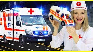 Ambulance for Children  Learn Emergency Vehicles for Kids  Speedie DiDi Toddler Learning Video