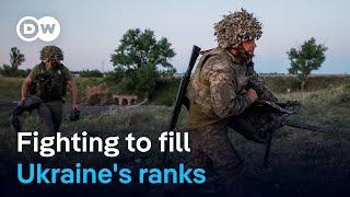 Ukraines unpopular draft law brings in more recruits. So what is the army planning next?  DW News