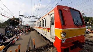 CCTV Ketertiban Umum Diperlintasan Kereta Api KRL 4 Palang Pintu Nippon Signal Japan Sosialisasi
