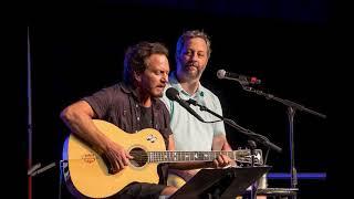 Judd Apatow + Eddie Vedder sing Dear Mind @ Bonnaroo Comedy Theater Manchester TN June 11 2016