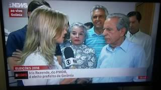 Iris Rezende é interrompido no meio da entrevista e fica chocado