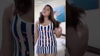 Goyang Hot astry tungga #viraltiktok #tembem #gemoysexy #montok #cewek seksi #ceweksange