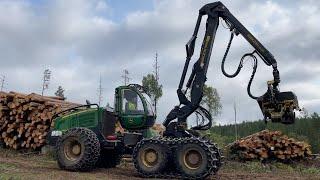 Köp Skördare John Deere 1470G på Klaravik