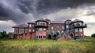 Taylor Swifts HUGE Abandoned Mansion