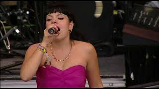 Lily Allen - Alfie Live At Glastonbury 2007 VIDEO