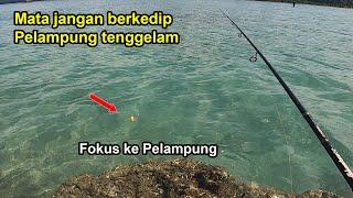 Jangan Berkedip Pelampung Hilang di Depan Mata.. Mancing Pinggir Laut Pakai Pelampung Umpan Udang