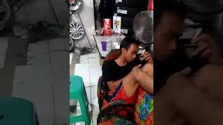 Lagi fokus nonton si montok