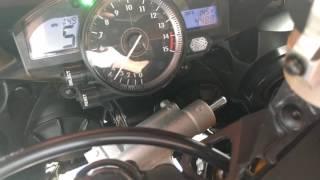 2007 Yamaha R1 High Rpms Revs by itself...