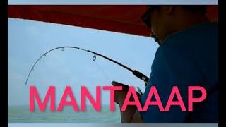 Keseruan mancing di perahu #mancing #muara