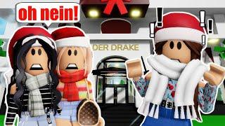 die MÄDCHEN-WG  feiert WEIHNACHTEN  in BROOKHAVEN  Roblox Story