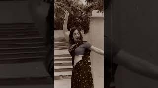 Tan Tan  @sumanmodi         #thumka #bollywoodsongs #masti #sareedance #moves #bollywood #sumanmod