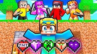 HUNTERS vs CUSTOM HEARTS SPEEDRUNNER in Minecraft