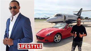 Dwayne Bravo Lifestyle House Family Car Net Worth Income