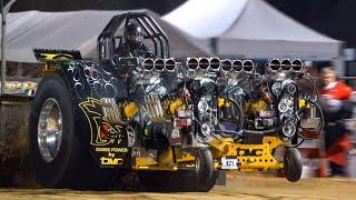 Tractor Pulling Unlimited modified tractors. The Pullers Championship 2022 friday