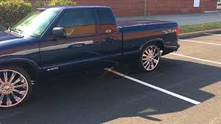 2002 Chevrolet Silverado S10 on 24” Chrome Borghini B15 with 26530R24 Lexani Tires