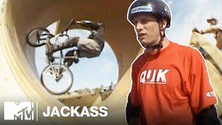 The Loop ft. Tony Hawk & Mat Hoffman 2001  Jackass