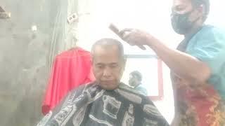 potongan sama ukuran rambut yg udah rontok