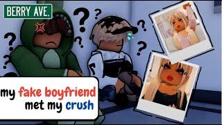 My FAKE BOYFRIEND met my CRUSH  VLOG 7 ROBLOX berry avenue