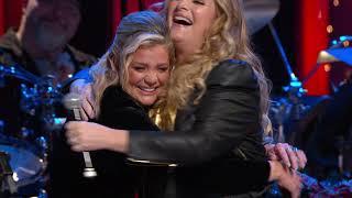 Trisha Yearwood invites Lauren Alaina to become a member of the Grand Ole Opry