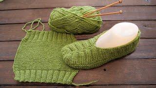 Следки для новичков спицами  Knitted slippers for beginners