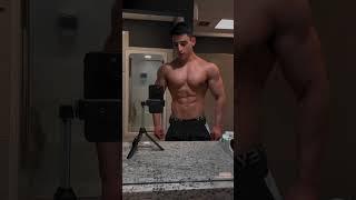 Fit Guy Physique Checking