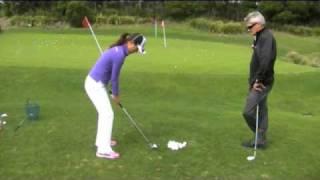 Steve Bann & Hee Young Park work on chipping & pitching