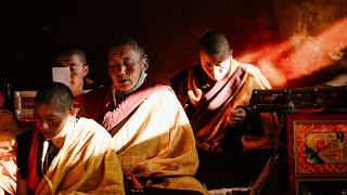 Deep Tibetan Aum Chanting - Meditation Focus Cleansing