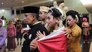 Guide to Meeting Javanese Traditional Manten and Javanese Traditional Manten Panggih