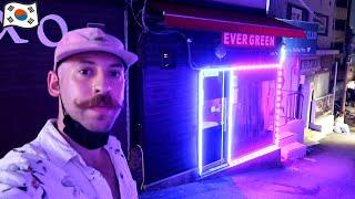 The infamous HOOKER HILL ITAEWON Transgender bars Seoul vlog 